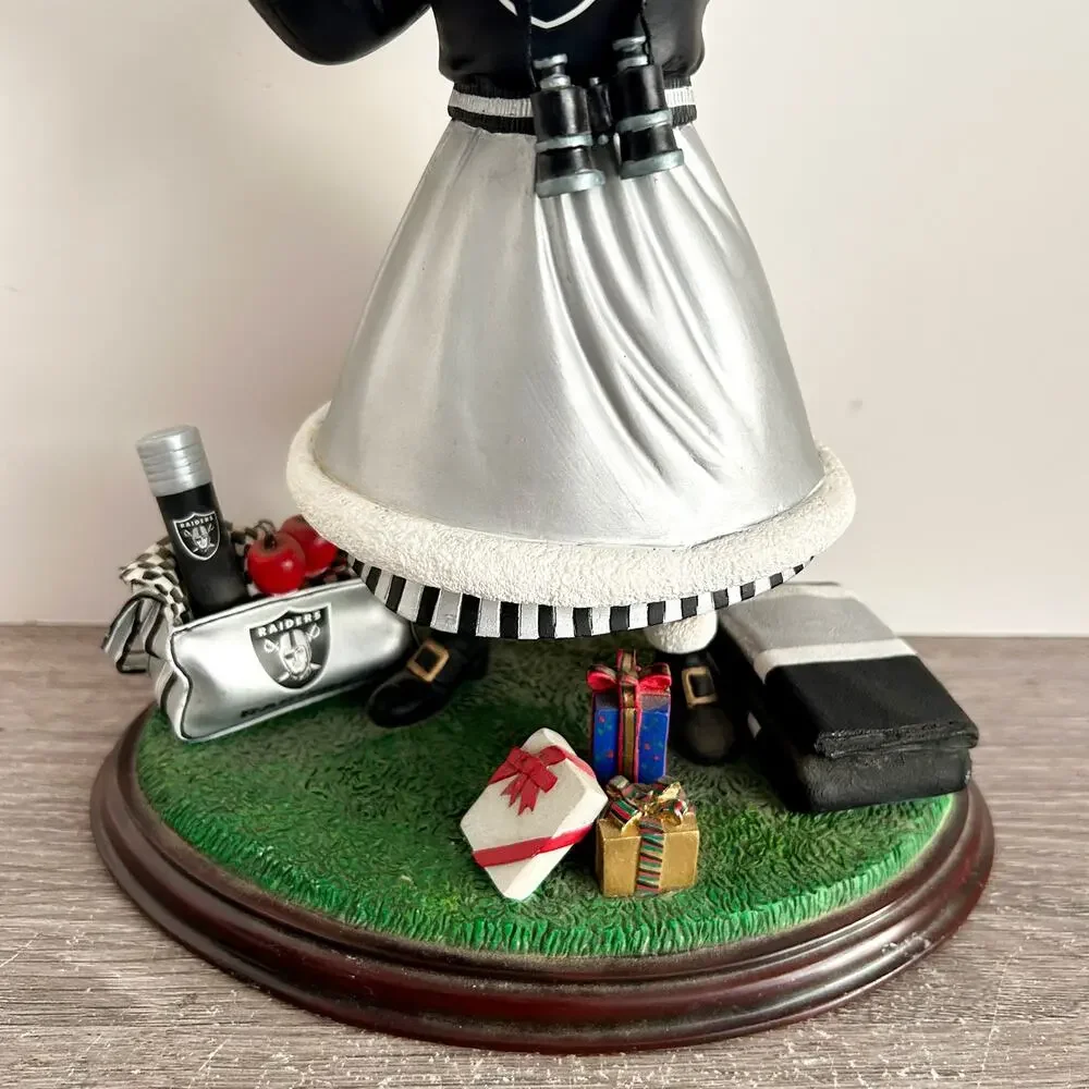 Vintage RAIDERS Sculpture MRS CLAUS NFL Christmas DANBURY MINT Figurine 11